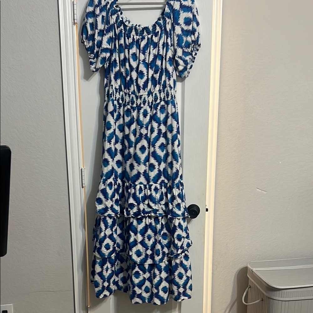 Maxi dress with pockets